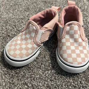 Toddler girls pink and white slip on vans 5c